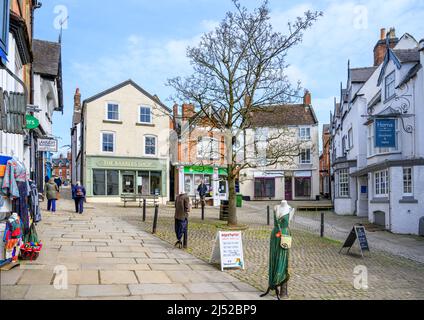 Victoria Square au centre d'Ashbourne, Peak District, Derbyshire, Angleterre, Royaume-Uni Banque D'Images