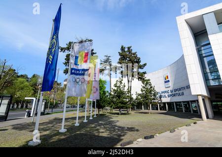 Bucarest, Roumanie, 30 avril 2021 : bâtiment principal du Comité olympique de Roumanie (Comitetul Olimpic Roman) et du Musée du sport (Muzeul Sportului) à Banque D'Images