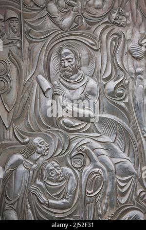 Relief à la porte de la cathédrale Sainte-Ascension, au sommet de la colline de Tsarevets à Veliko Tarnovo, Bulgarie Banque D'Images