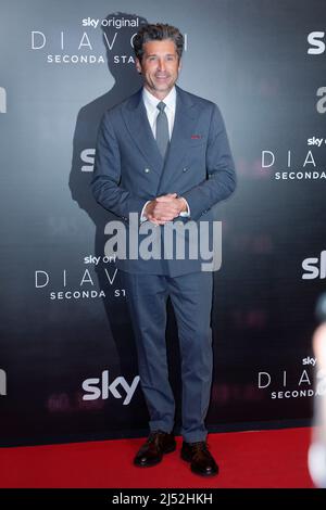 MILAN, ITALIE - 07 AVRIL : Patrick Dempsey participe à la première deuxième saison de la série télévisée 'Diavoli' à l'Odéon spatial le 07 avril 2022 à Milan, Italie. Banque D'Images