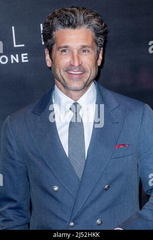 MILAN, ITALIE - 07 AVRIL : Patrick Dempsey participe à la première deuxième saison de la série télévisée 'Diavoli' à l'Odéon spatial le 07 avril 2022 à Milan, Italie. Banque D'Images