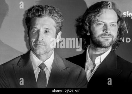 MILAN, ITALIE - 07 AVRIL : Patrick Dempsey et Alessandro Borghi assistent à la première deuxième saison de la série télévisée "Diavoli" à l'Odéon spatial le 07 avril, Banque D'Images