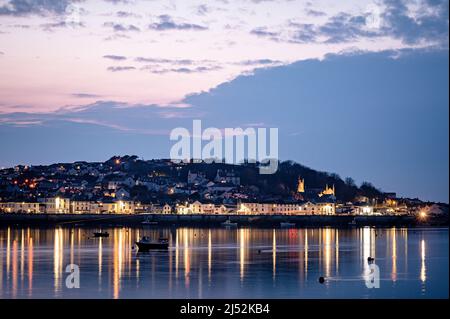 Vue d'Instaw, sur la rivière Torridge à Appledore au coucher du soleil de printemps, Devon, Royaume-Uni Banque D'Images