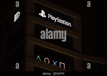Varsovie, Varsovie, Pologne. 19th avril 2022. Le logo Sony PlayStation est visible le 19 avril 2022 à Varsovie, en Pologne. (Image de crédit : © Aleksander Kalka/ZUMA Press Wire) Banque D'Images