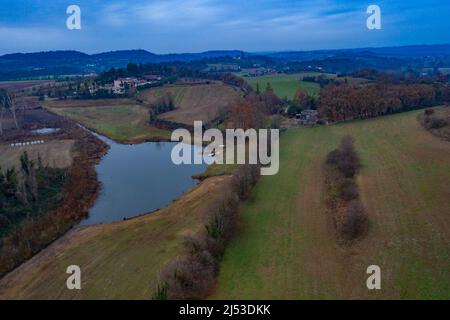 italie,Lombardie, Castiglione delle Stiviere (mn), la tourbière « taliatelle » dans le paysage des collines de Morainic Banque D'Images