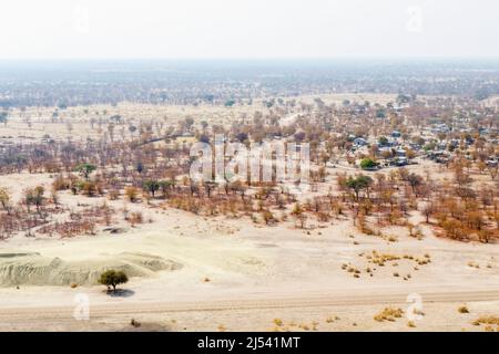 Vue aérienne sur la concession de Xigera et la réserve de gibier de Moremi sur un vol au départ de Maun, delta d'Okavango, Botswana, Afrique australe Banque D'Images