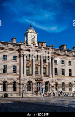 Somerset House, aile est de London - l'aile est a été achevée en 1788. Architecte William Chambers. Banque D'Images