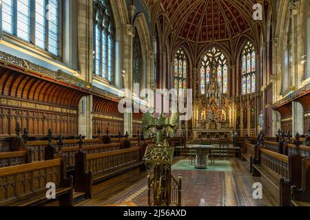 Intérieur néo-gothique orné de la chapelle St Cuthbert, Ushaw College, comté de Durham, Royaume-Uni (construit par Dunn et Hansom, 1884) Banque D'Images