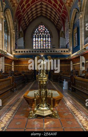 Intérieur néo-gothique orné de la chapelle St Cuthbert, Ushaw College, comté de Durham, Royaume-Uni (construit par Dunn et Hansom, 1884) Banque D'Images