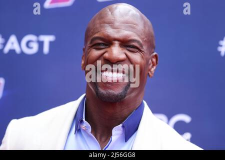 Pasadena, États-Unis. 20th avril 2022. PASADENA, LOS ANGELES, CALIFORNIE, États-Unis - AVRIL 20 : l'acteur américain Terry Crews arrive au tapis rouge de lancement de la saison 17 « America's Got Talent » de la NBC, qui s'est tenu au Pasadena Civic Auditorium le 20 avril 2022 à Pasadena, Los Angeles, Californie, États-Unis. (Photo de Xavier Collin/image Press Agency) Credit: Image Press Agency/Alay Live News Banque D'Images