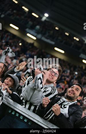 Turin, Italie. 20th avril 2022. Lors de la coupe italienne, Coppa Italia, demi-finale 2nd match de football entre Juventus FC et ACF Fiorentina le 20 avril 2022 au stade Allianz de Turin, Italie crédit: Independent photo Agency/Alay Live News Banque D'Images