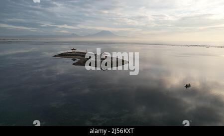 PLAGE LE MATIN Banque D'Images