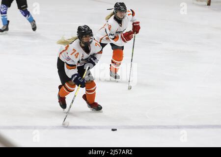 ISTANBUL, TURQUIE - 25 DÉCEMBRE 2021: Joueurs en action pendant la municipalité métropolitaine d'Istanbul contre le match de ligue des femmes turques des FLA Banque D'Images