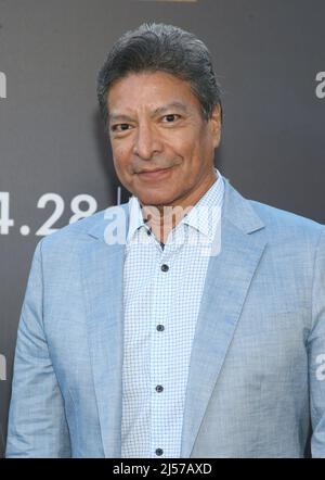 20 avril 2022 - Hollywood, Californie - Gil Birmingham. Première du film « sous la bannière du ciel » de FX au Hollywood Athletic Club. (Image de crédit : © FS/AdMedia via ZUMA Press Wire) Banque D'Images