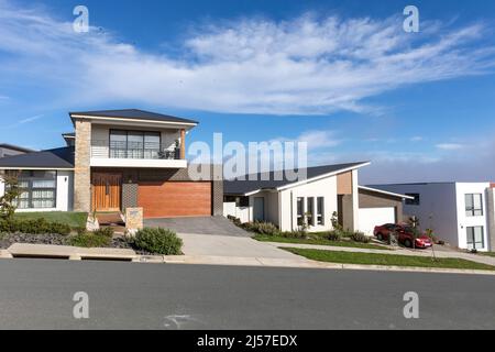 Nouvelles maisons à Denman Prospect, une nouvelle banlieue en construction à Canberra, TERRITOIRE DE LA CAPITALE AUSTRALIENNE, dans la région de la vallée de Molonglo Banque D'Images