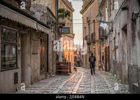 Alley, Vieille ville, Erice, Sicile, Italie Banque D'Images