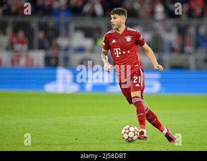 Lucas Hernandez FC Bayern Muenchen FCB (21) Am ball, Champions League, Allianz Arena, Muenchen, Bayern, Allemagne Banque D'Images