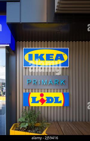 IKEA et Lidl signalisation Hammersmith, Livat, Kings Mall Shopping Centre, King Street, Hammersmith, West London, W6, Angleterre, Royaume-Uni Banque D'Images