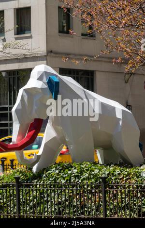 L'installation d'Idriss B de créatures animales fantasques est exposée à Murray Hill jusqu'en février 2023, à New York, aux États-Unis Banque D'Images