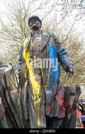 La statue de Lénine. Une sculpture en bronze du révolutionnaire et politicien russe controversé. Monument de Lénine se trouve à Seattle, WA, Etats-Unis Banque D'Images