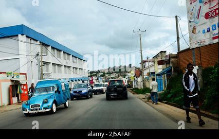 En voiture dans Antananarivo, Madagascar. Banque D'Images