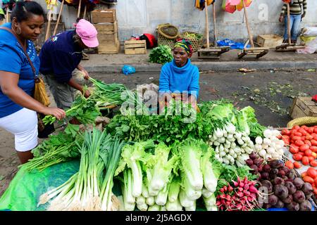 Le marché Analakely à Antananarivo, Madagascar. Banque D'Images