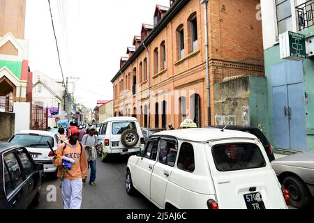 Un taxi Renault 4 à Antananarivo, Madagascar. Banque D'Images