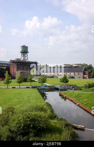 Bochum, Rhénanie-du-Nord-Westphalie, Allemagne - Jahrhunderthalle im Westpark à Bochum Stahlhausen. Banque D'Images