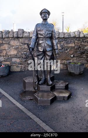 Statue dans le comté de Bushmills Antrim commémorant le Rifleman Robert Quigg VC vainqueur de la Croix de Victoria pour son service à la bataille de la somme dans la WW Banque D'Images