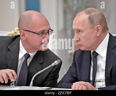 VLADIMIR POUTINE, président russe, avec son premier chef d'état-major adjoint Sergey Kiriyenko en décembre 2019. Photo: Kremlin,RU Banque D'Images