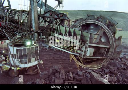 Cottbus, DEU, 31.01.1997 - excavatrice de Lignite de Laubag en exploitation de la mine à ciel ouvert Jaenschwalde. [traduction automatique] Banque D'Images