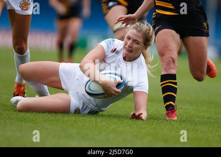 Exeter Chiefs Rugby Women Olivia Jones marquant un essai Banque D'Images