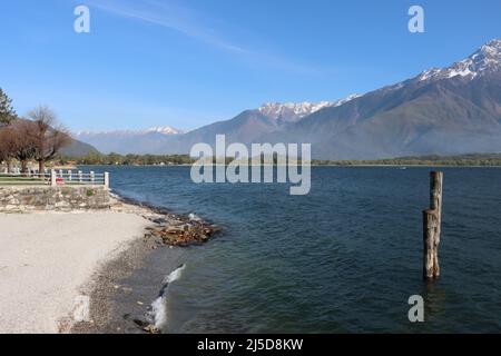 Le niveau d'eau du lac de Côme est bas Banque D'Images