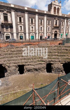 L'amphithéâtre de Catane est un amphithéâtre romain de Catane, en Sicile, dans le sud de l'Italie, construit à l'époque romaine impériale. (129) Banque D'Images