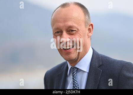 Friedrich MERZ (président de la CDU), rires, rires, rires, optimistes, de bonne humeur, une seule image, couper un motif individuel, portrait, portrait, portrait. Ludwig Erhard Summit 2022 à Gut Kaltenbrunn am Tegernsee le 21 avril 2022. Banque D'Images