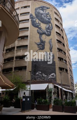 Murale de rats en chute par ROA graffiti et artiste de rue de Gand Belgium.in Soho Malaga Espagne. Banque D'Images