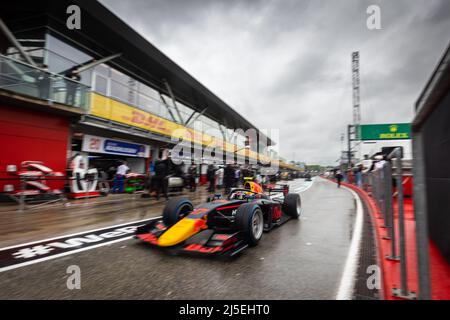 17 IWASA Ayumu (jpn), DAMS, Dallara F2, action lors de la ronde 3rd du Championnat de Formule 2 de la FIA 2022 sur le circuit Imola, du 22 au 24 avril 2022 à Imola, Italie - photo: Sebastian Rozendaal/DPPI/LiveMedia Banque D'Images