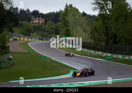 17 IWASA Ayumu (jpn), DAMS, Dallara F2, action lors de la ronde 3rd du Championnat de Formule 2 de la FIA 2022 sur le circuit Imola, du 22 au 24 avril 2022 à Imola, Italie - photo: Sebastian Rozendaal/DPPI/LiveMedia Banque D'Images