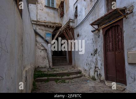 Rues et bâtiments de la Casbah (signifiant citadelle (forteresse)) à Alger. Patrimoine culturel mondial de l'UNESCO depuis 1992 Banque D'Images