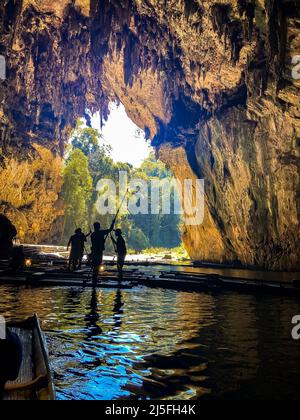 Grotte de Tham Lod près de Pai, à Mae Hong son, Thaïlande Banque D'Images