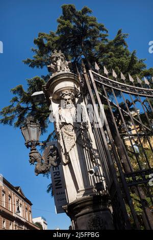 Sculptures ornementales à l'entrée du Palazzo Barberini Rome Italie Banque D'Images