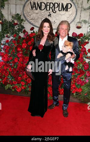 Lisa Vanderpump, Ken Todd, Puffy participe à VANDERPUMP A PARIS Grand Opening Paris Hotel & Casino Las Vegas, NV le 21 avril 2022 Banque D'Images