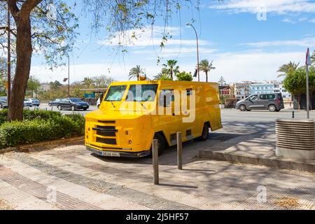 Minibus de sécurité blindé Yellow Prosegur à Séville Séville en Espagne Banque D'Images