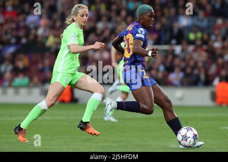 Assisat Oshoala du FC Barcelone lors du match de la première jambe de la Ligue des champions de l'UEFA entre le FC Barcelone et Wolfsburgo au Camp Nou en B Banque D'Images