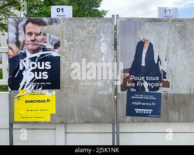 Emmanuel Macron (LREM) contre Marine le Pen (RN), élections présidentielles françaises, ronde 2nd, Bron, France Banque D'Images