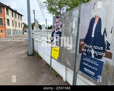 Emmanuel Macron (LREM) contre Marine le Pen (RN), élections présidentielles françaises, ronde 2nd, Bron, France Banque D'Images