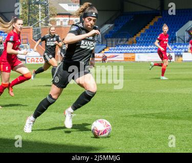 Birkenhead, Royaume-Uni. 24th avril 2022. Liverpool Women FC V Sheffield United, à Prenton Park, Liverpool, remporte 6-1, et reçoit le trophée FA Women's Championship. Lors du match de football Womens Championship entre Liverpool et Sheffield United à Prenton Park à Birkenhead, en Angleterre. Terry Scott/SPP crédit: SPP Sport Press photo. /Alamy Live News Banque D'Images