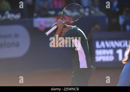 Barcelone, Espagne. 24th avril 2022. Carlos Alcaraz pendant l'Open de Barcelone Banc Sabadell, Conde de Godo Trophée joué au Real Club de Tenis Barcelone le 24 avril 2022 à Barcelone, Espagne. Crédit : DAX Images/Alamy Live News Banque D'Images