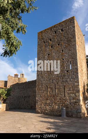 tour médiévale en pals sur la costa brava Banque D'Images