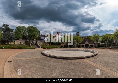 Vue panoramique du parc Wilson en direction de l'église notre Dame et du musée des musiques populaires Banque D'Images